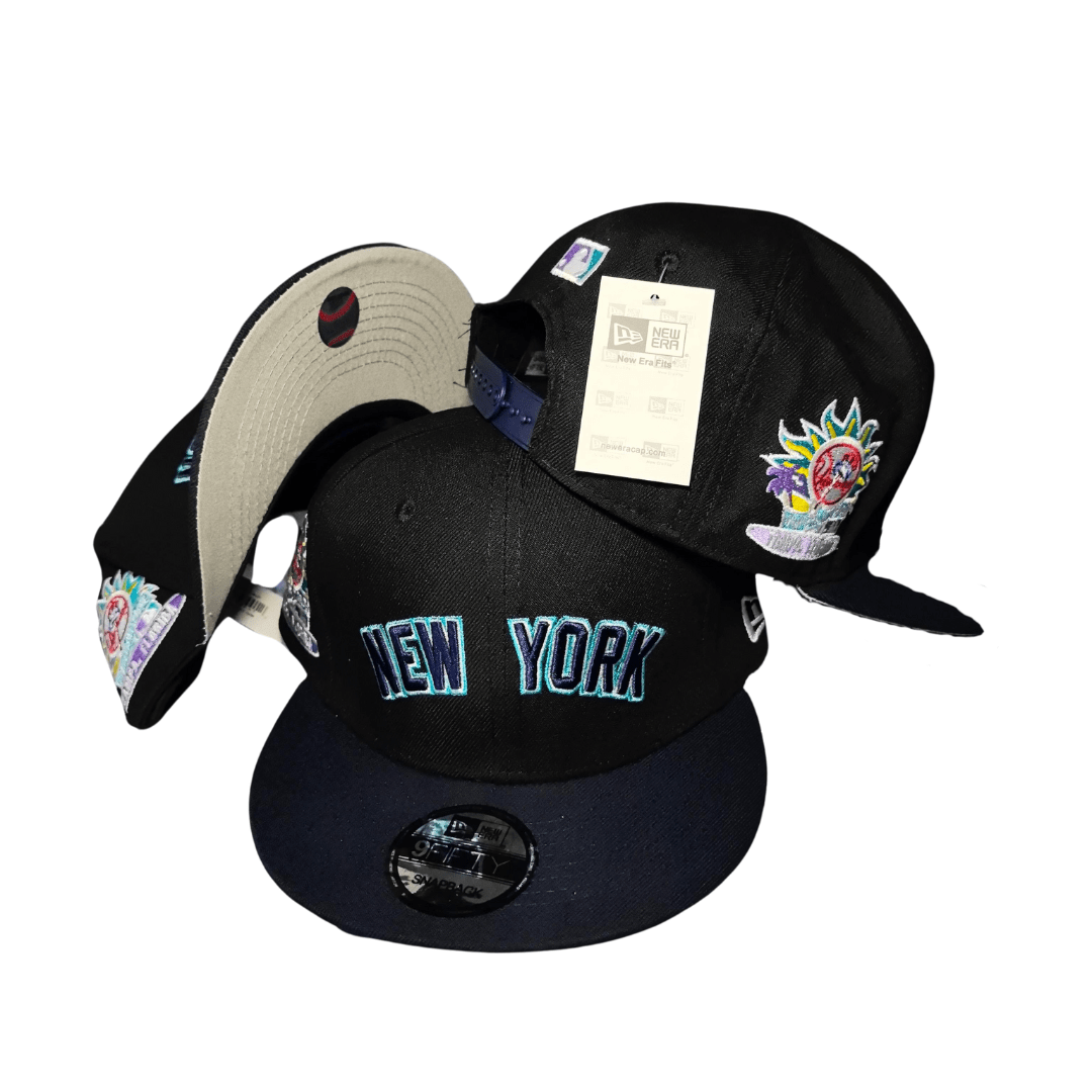 New York 9FIFTY with Embroidered Side Artwork Black and Navy – Snapback Cap